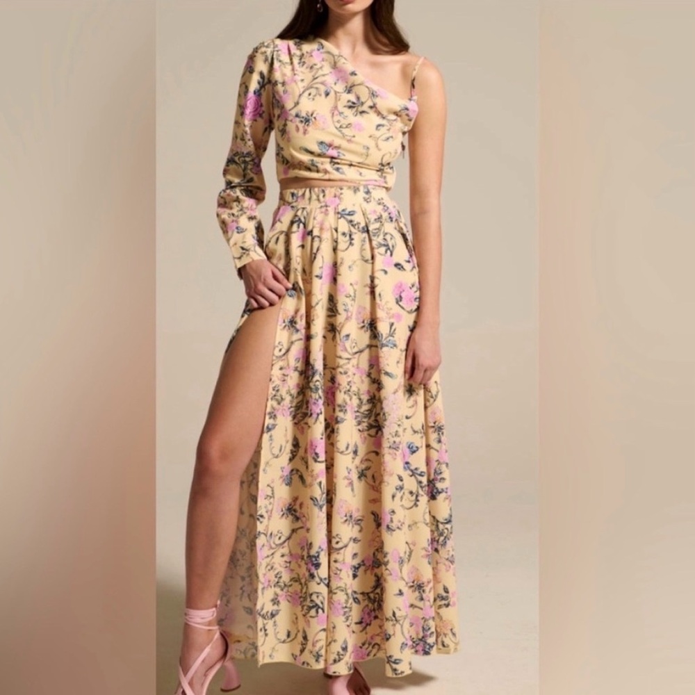 Floral One-Shoulder Maxi 2Piece Dream Top and Skirt With Split